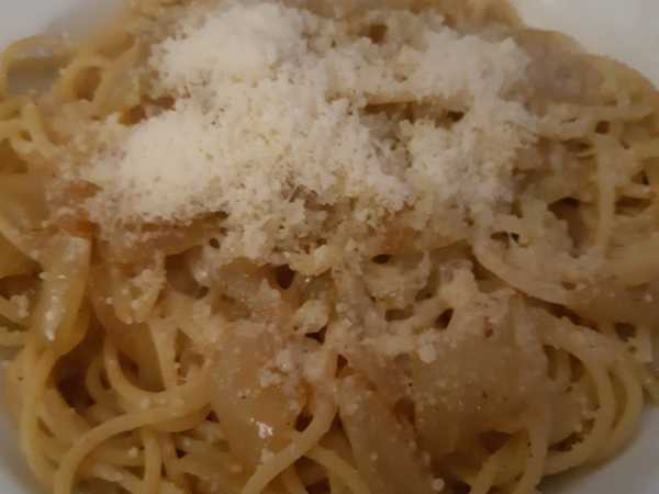 Photo réelle de la recette Pâtes aux oignons caramélisés