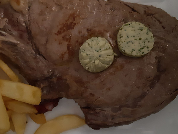 Photo réelle de la recette Steaks au beurre « maître d’hôtel »