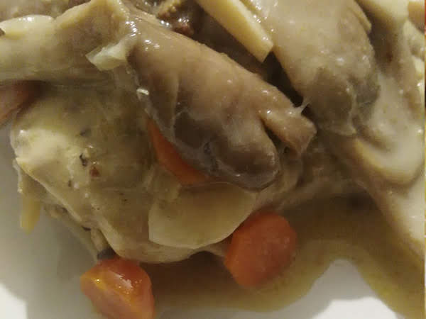 Photo réelle de la recette Poulet mijoté à la bière et à la moutarde