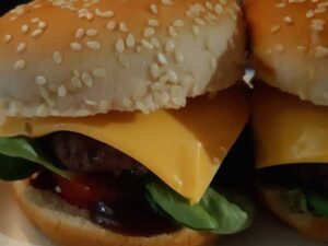 Read more about the article Hamburger maison façon Steakhouse de Burger King